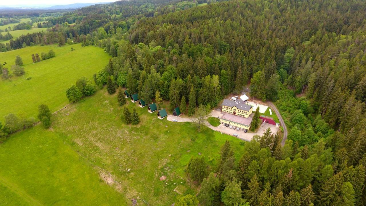 Rs Bernov Zatisi Hotel Nejdek Buitenkant foto