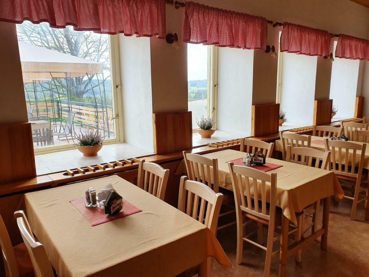 Rs Bernov Zatisi Hotel Nejdek Buitenkant foto