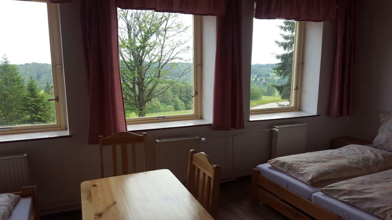 Rs Bernov Zatisi Hotel Nejdek Buitenkant foto
